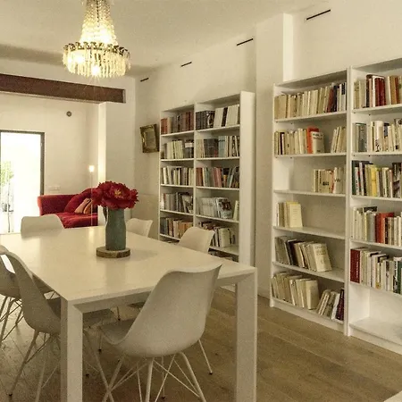 בית נופש Maison Piscine Tour Du Roy